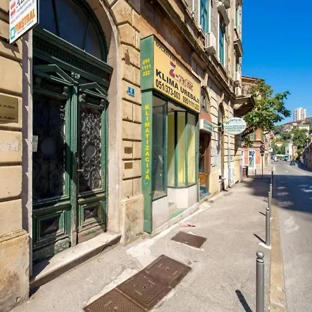 Karesa -rijeka Apartment *
